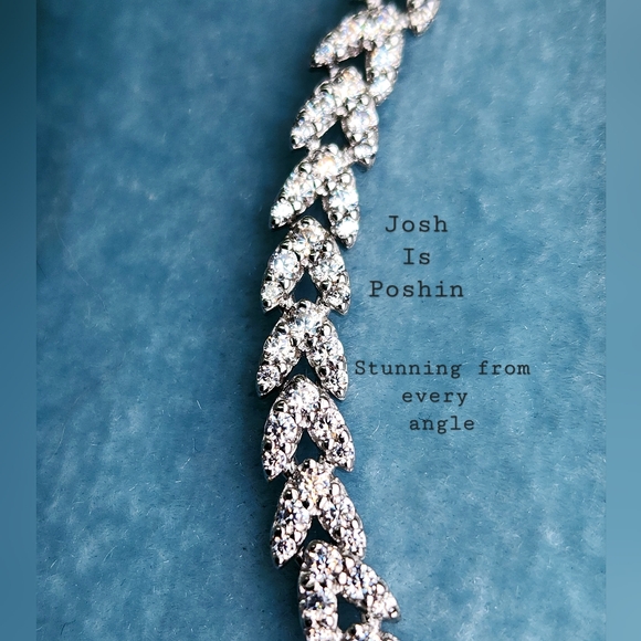 5CTW V-Link diamond tennis bracelet in 925 sterling silver - Picture 4 of 12